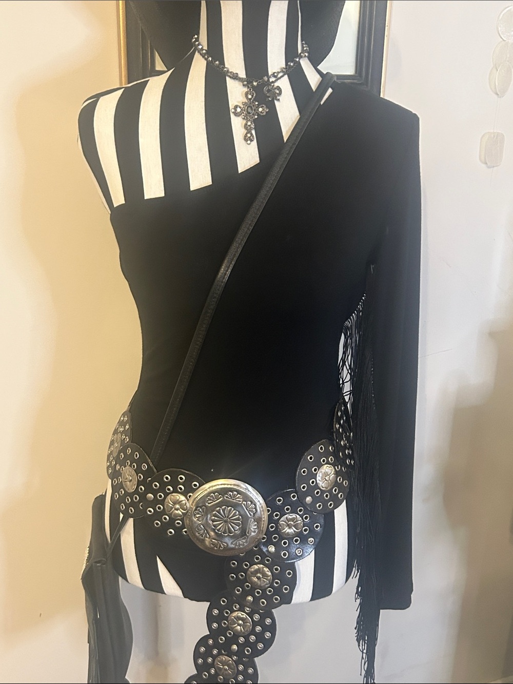 Woman’s black One shoulder fringe bodysuit small - Picture 2 of 9